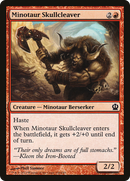 Minotaur Skullcleaver (THS-130) - Theros